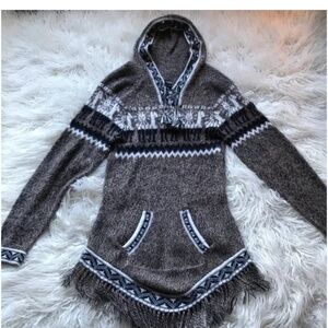 Hooded Sweater Soft Alpaca Wool Pockets Fringe Grey Black White Large